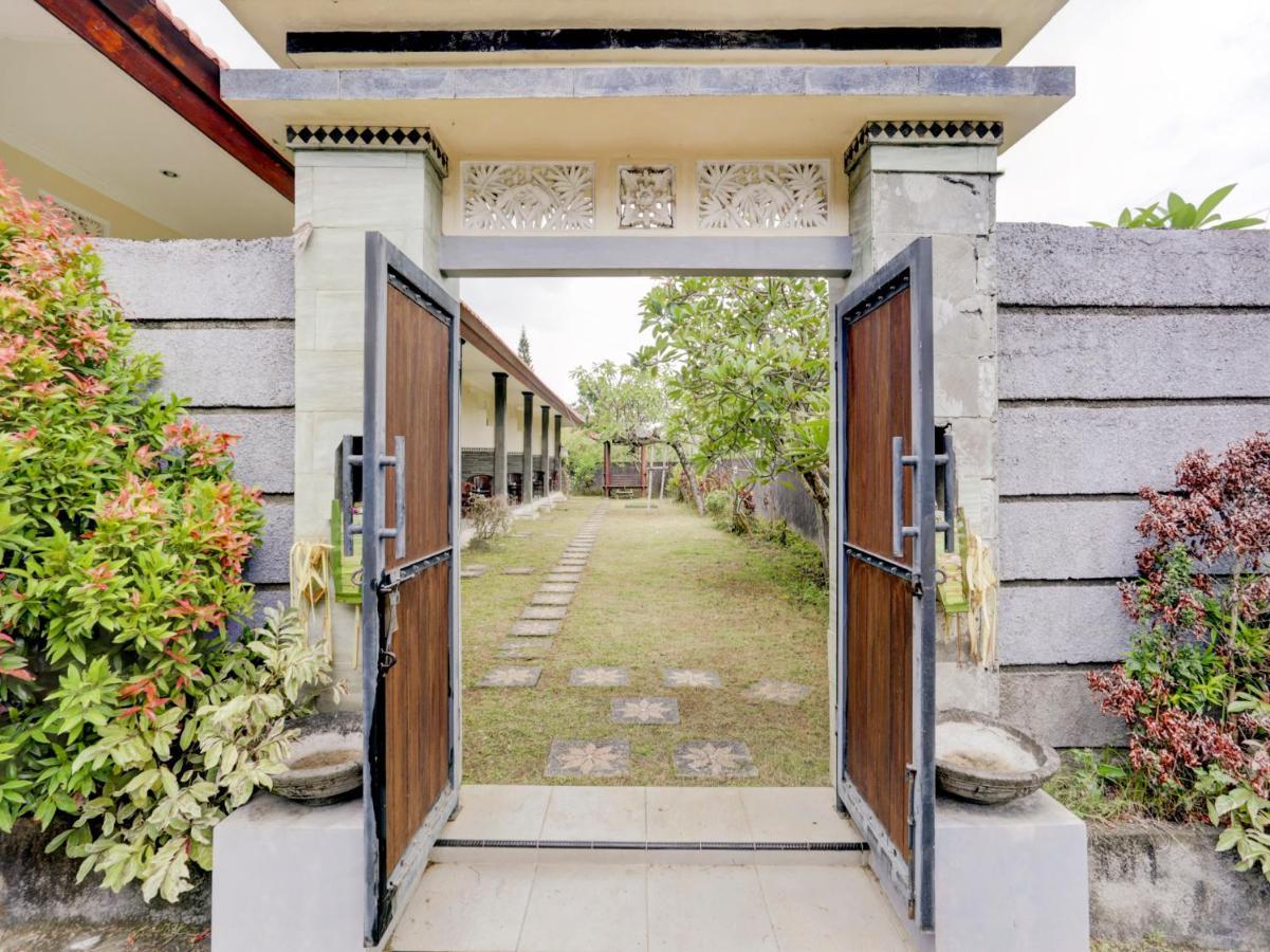 Oyo 90711 Blembong Homestay Jimbaran Kültér fotó