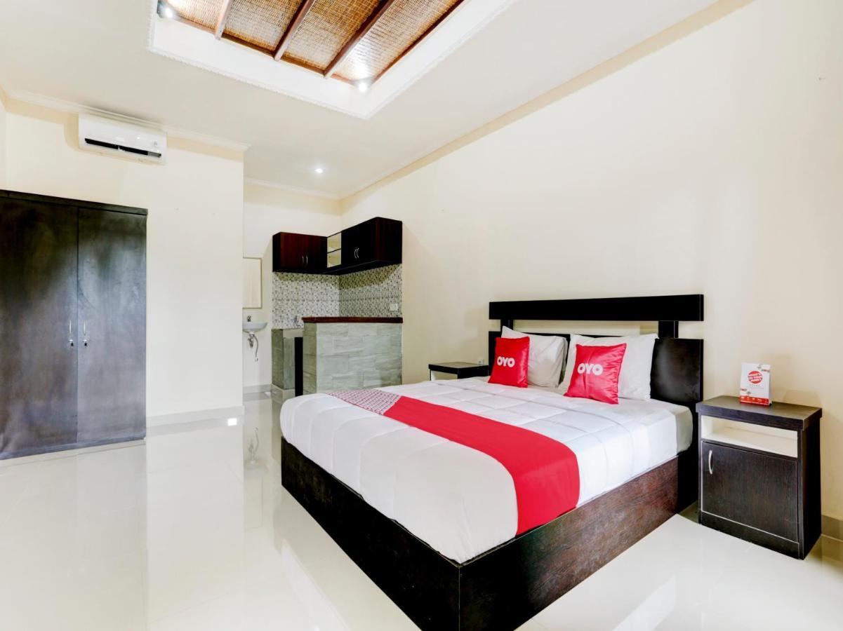 Oyo 90711 Blembong Homestay Jimbaran Kültér fotó