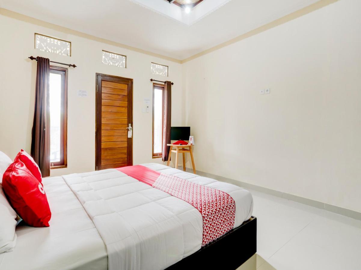 Oyo 90711 Blembong Homestay Jimbaran Kültér fotó